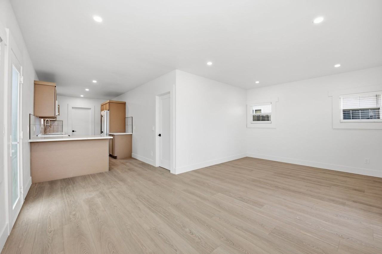 4334 41st St - Photo 5 of 23