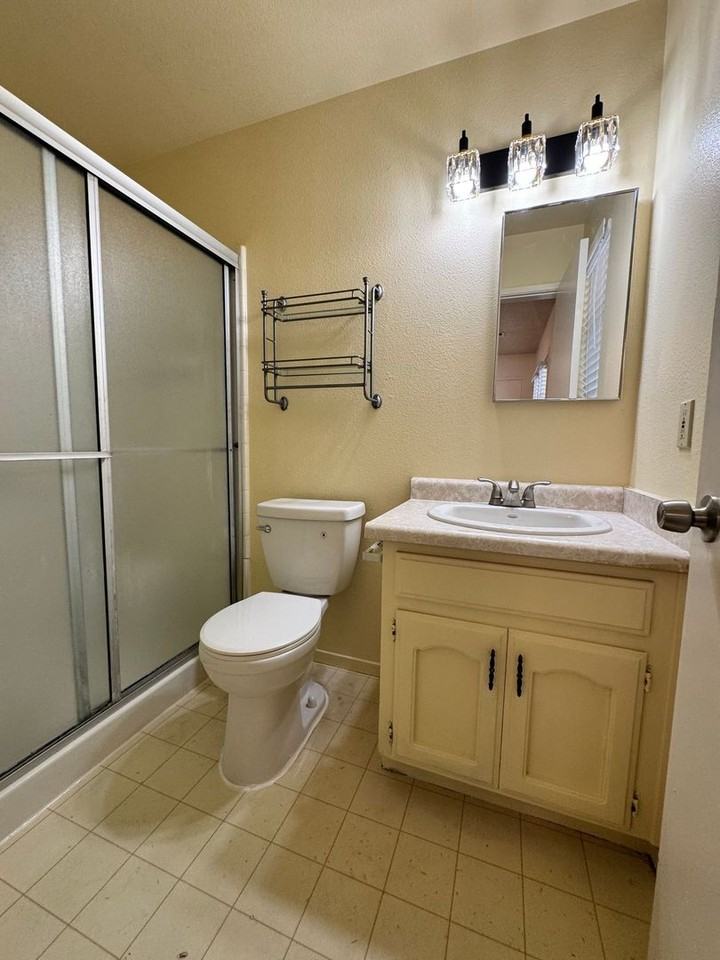 22308 Mccarthy Dr - Photo 6 of 12