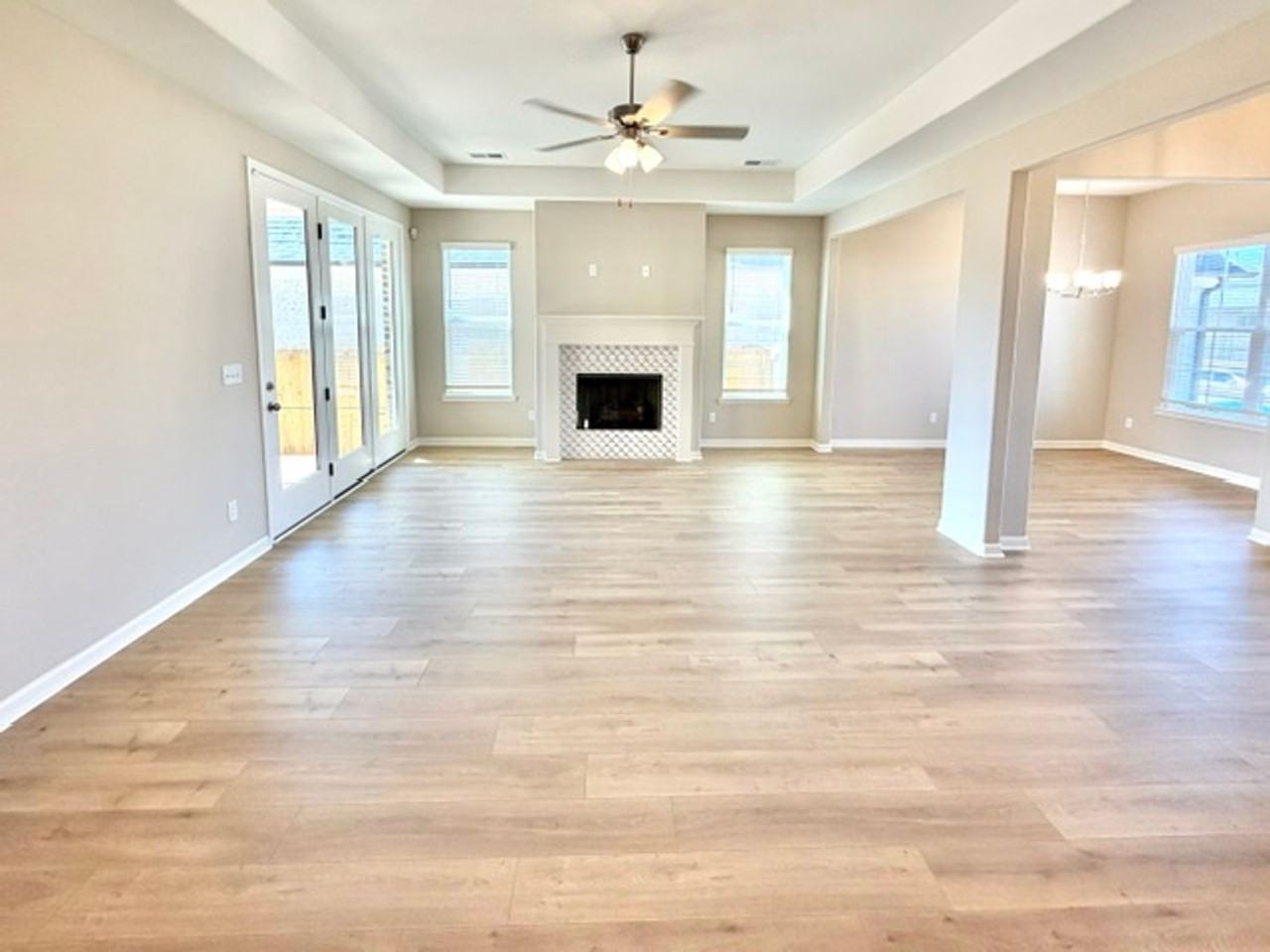 365 Green Willow Dr - Photo 2 of 11