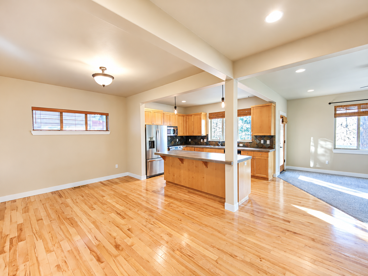 3141 Ne Monte Vista Ln - Photo 7 of 44