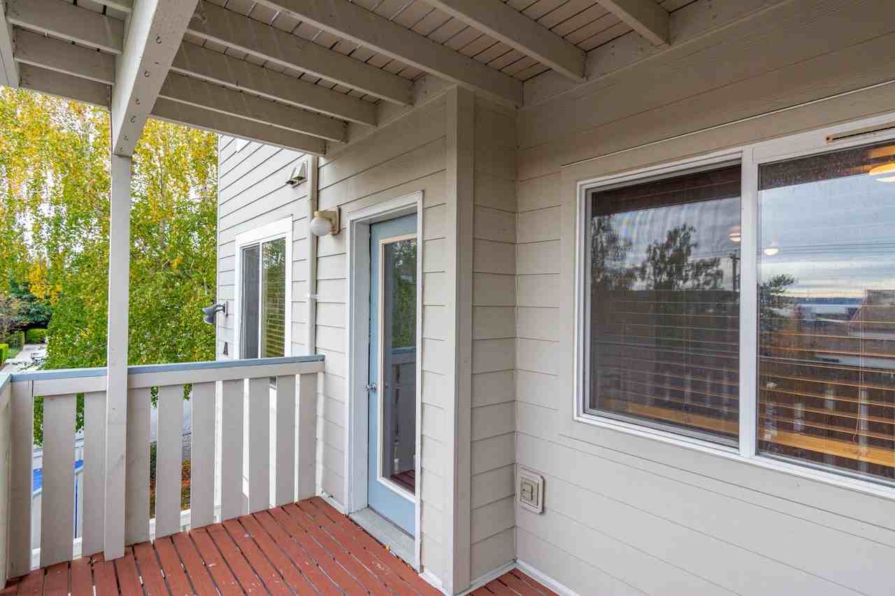 320 Se Barrington Dr Apt A201 - Photo 3 of 25