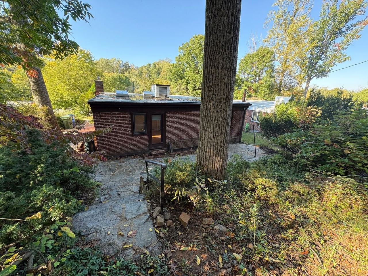 2711 Glen Ave - Photo 6 of 45