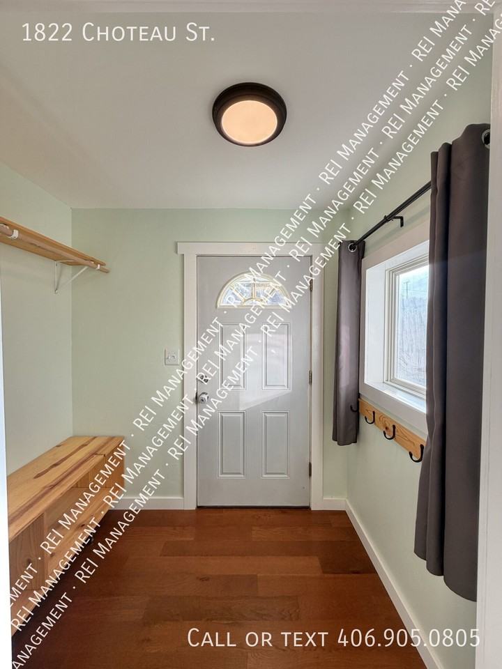 1822 Choteau St - Photo 5 of 21