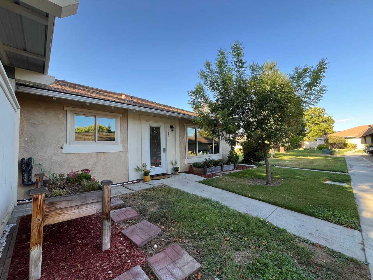 126 Flag Way #B - Photo 3 of 50
