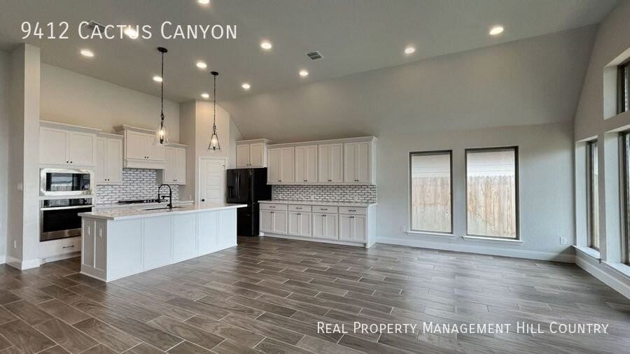 9412 Cactus Cyn - Photo 6 of 29