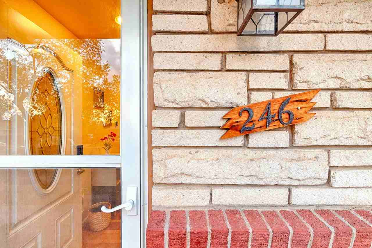 246 Lansing St - Photo 2 of 22