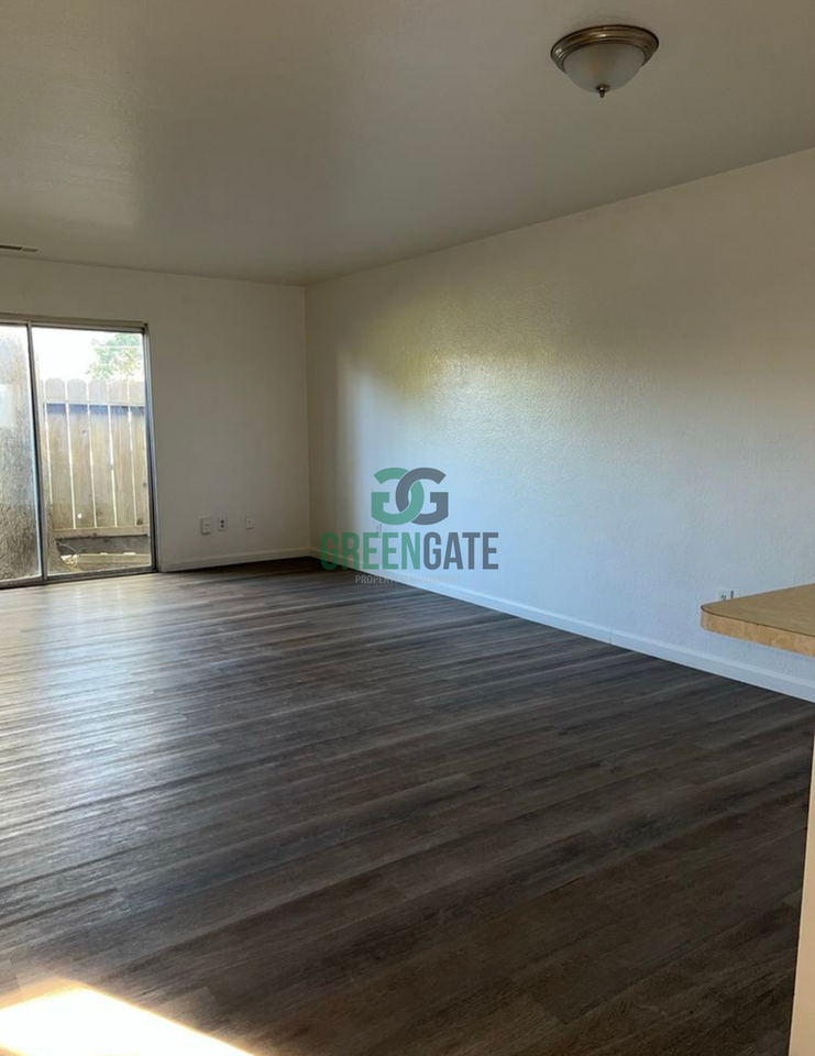 645 South Ave - Photo 6 of 23