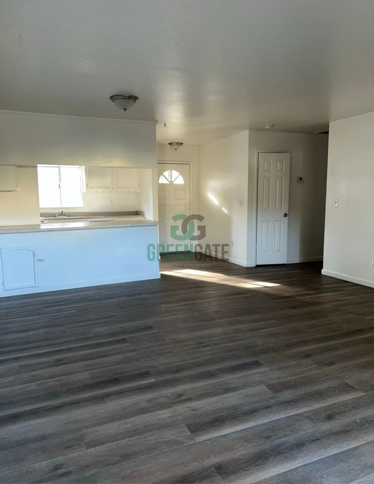645 South Ave - Photo 7 of 23