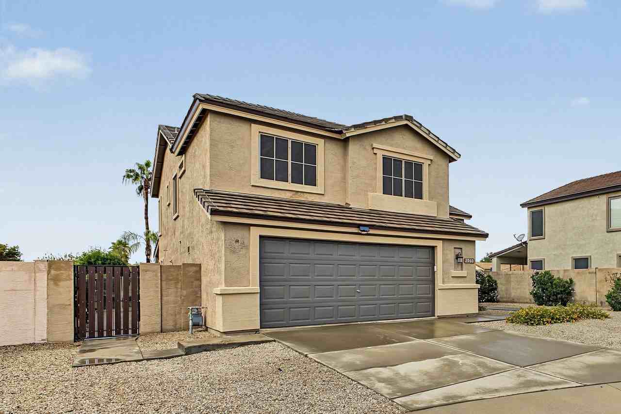 2960 S Esmeralda Cir - Photo 4 of 44