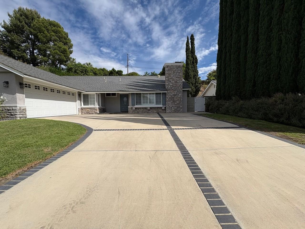 12130 Rahn Ave - Photo 3 of 42