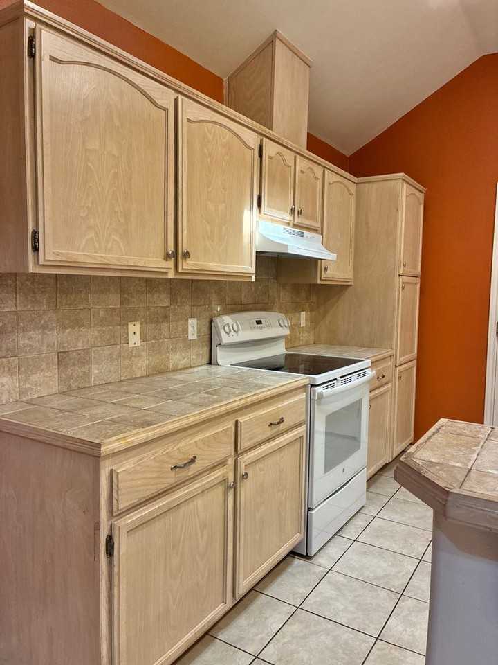 3503 N 41st Ln - Photo 5 of 16