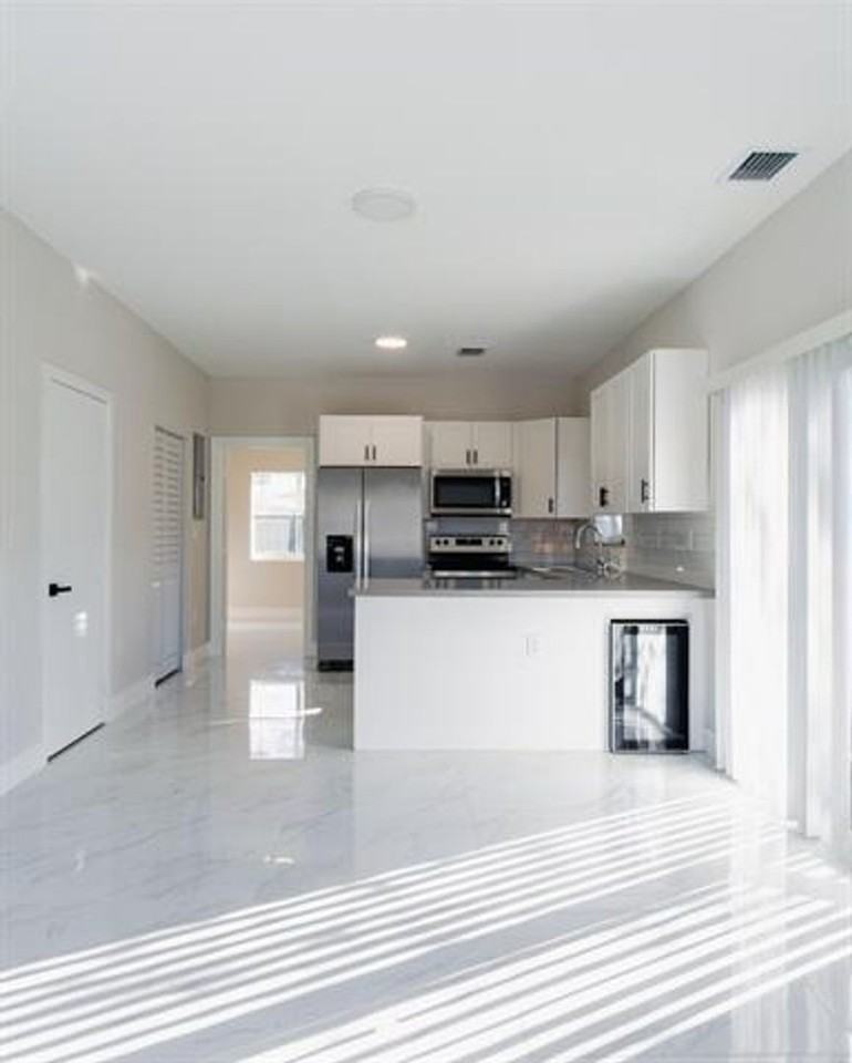 2284 2284 NW 82nd St th 1 - Photo 3 of 18
