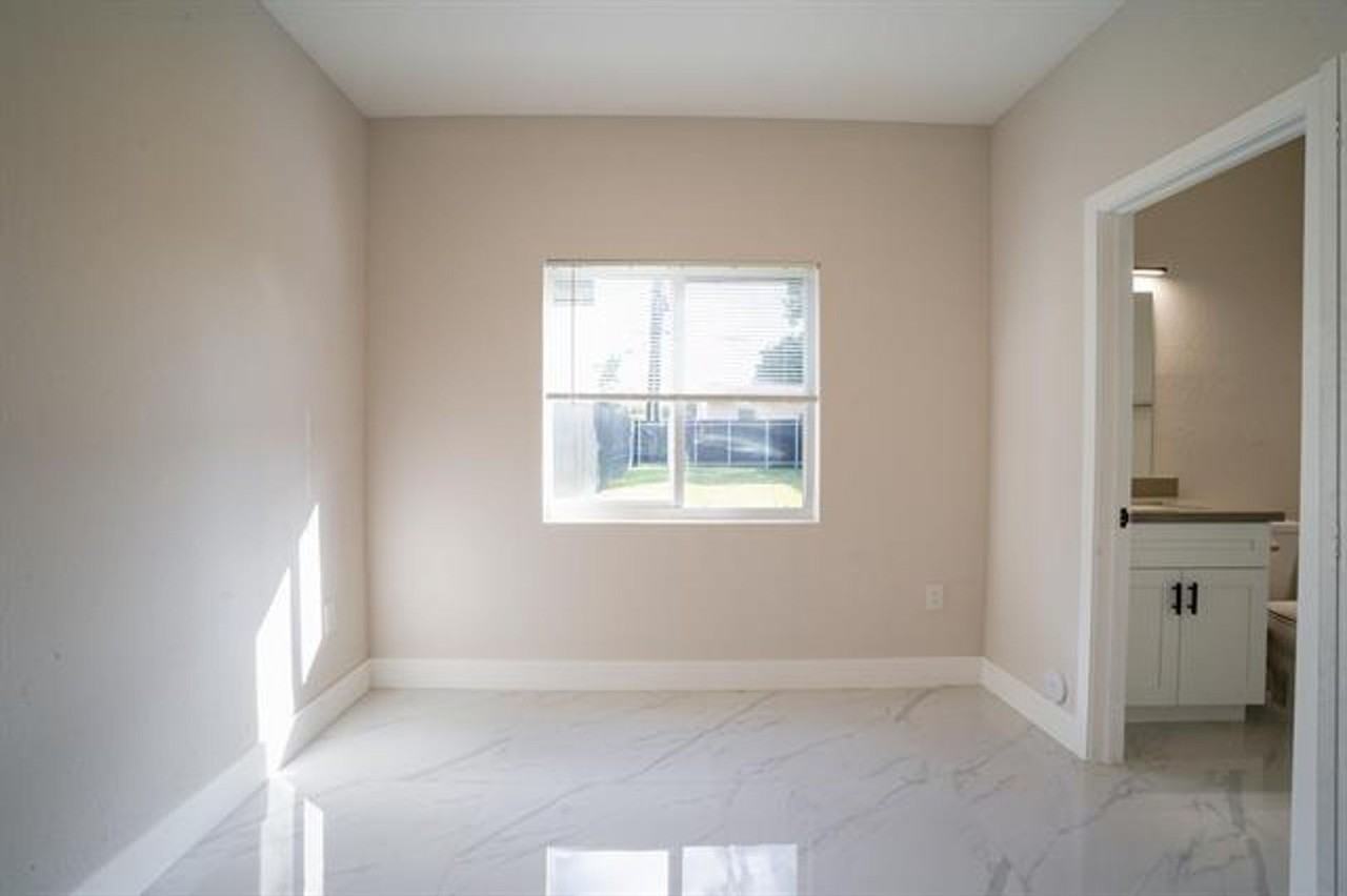 2284 2284 NW 82nd St th 1 - Photo 6 of 18