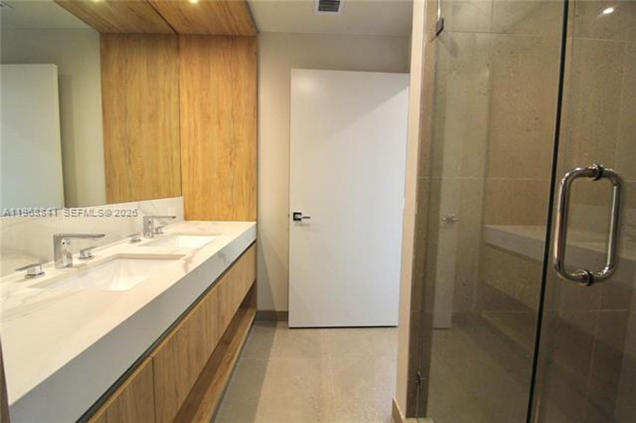 11 11 NE 6 St cu-2114 #2114 - Photo 5 of 19