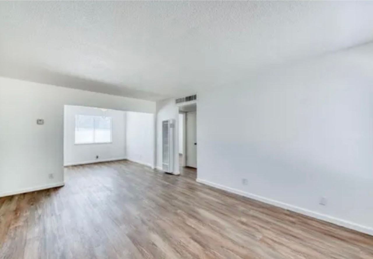 1838 S Whitney Ave - Photo 2 of 12