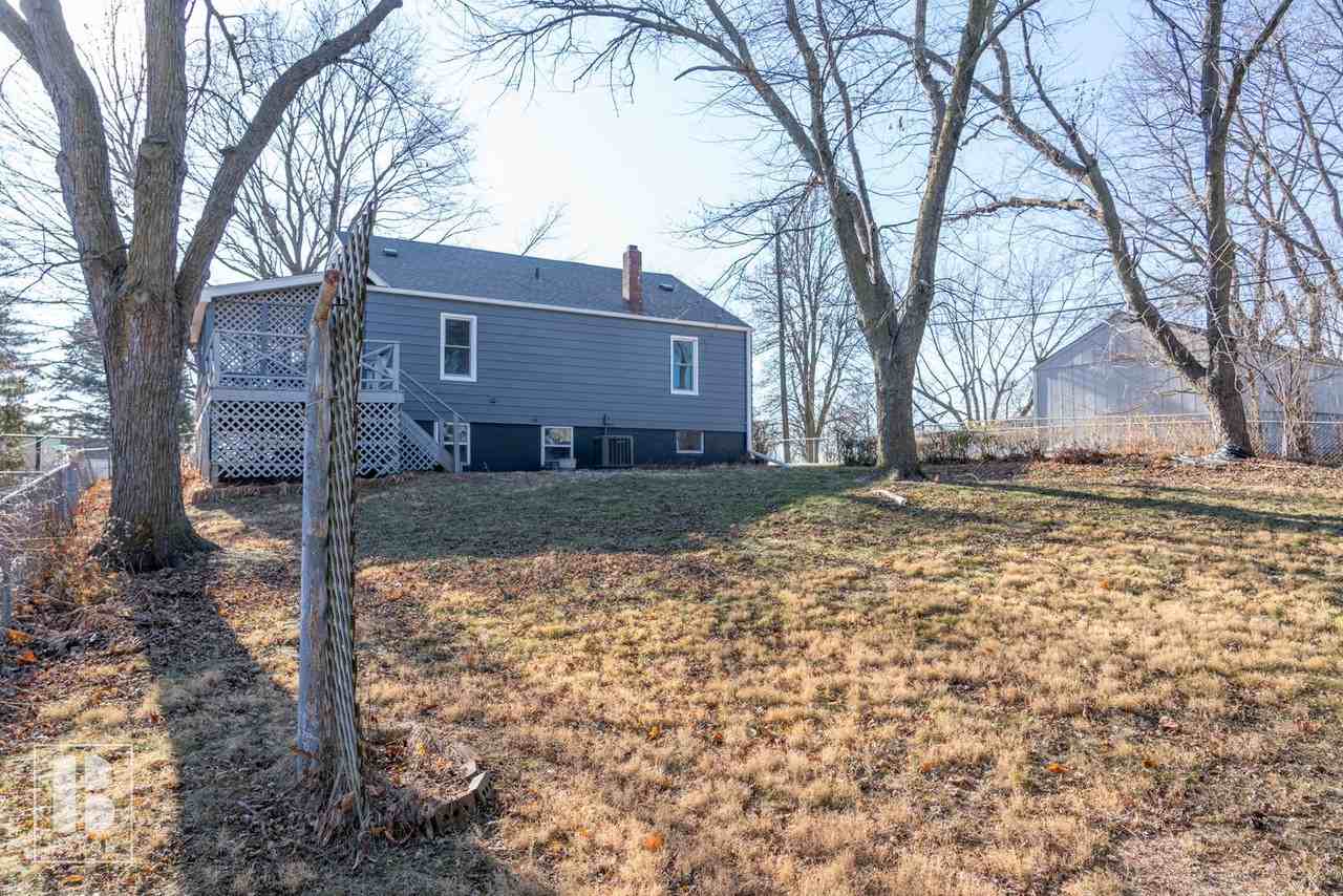 7054 Corby St - Photo 6 of 33