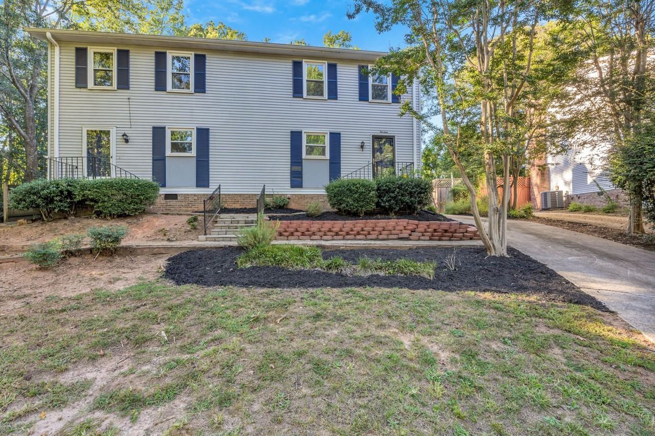 14 Dover Dr - Photo 2 of 15