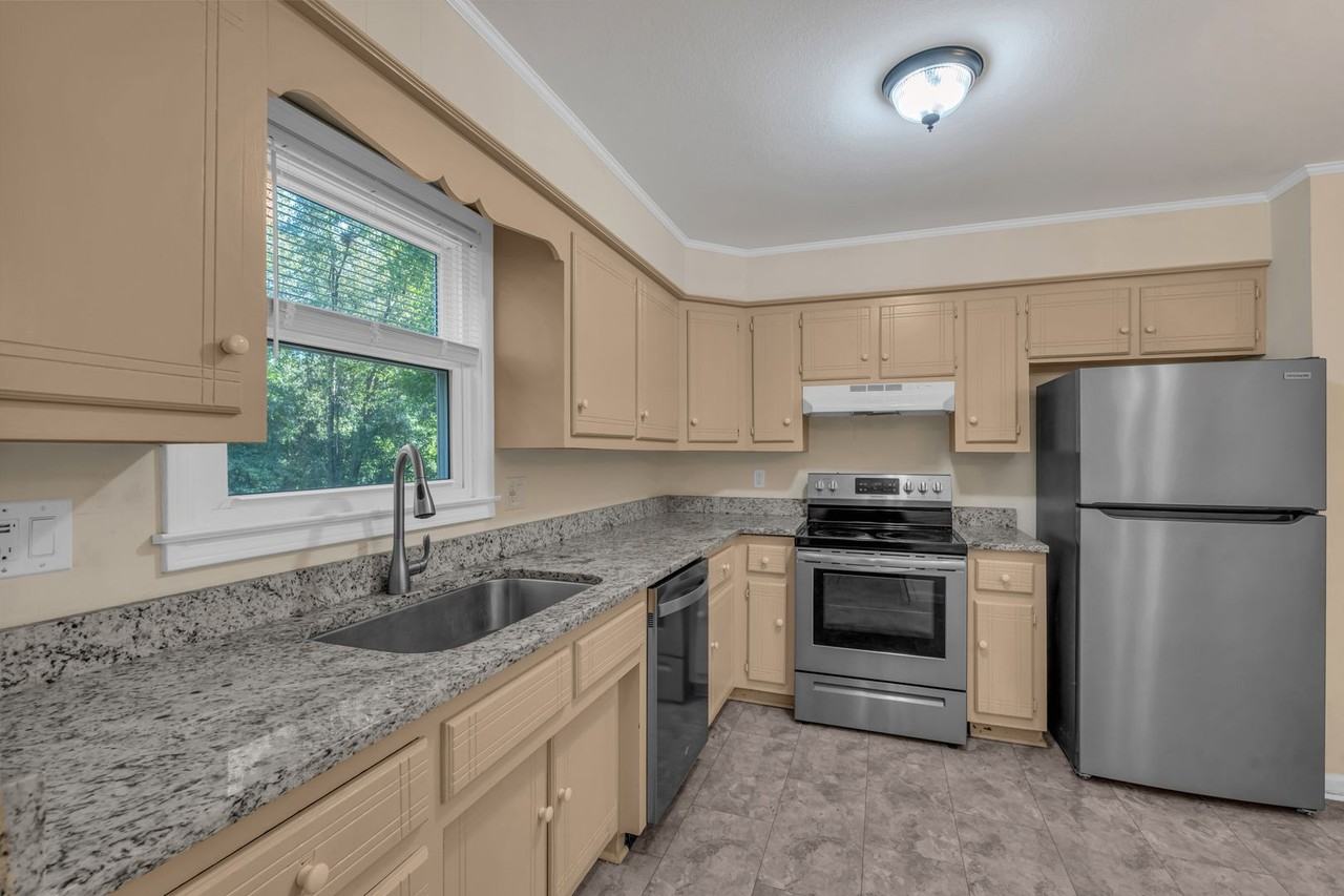 14 Dover Dr - Photo 5 of 15
