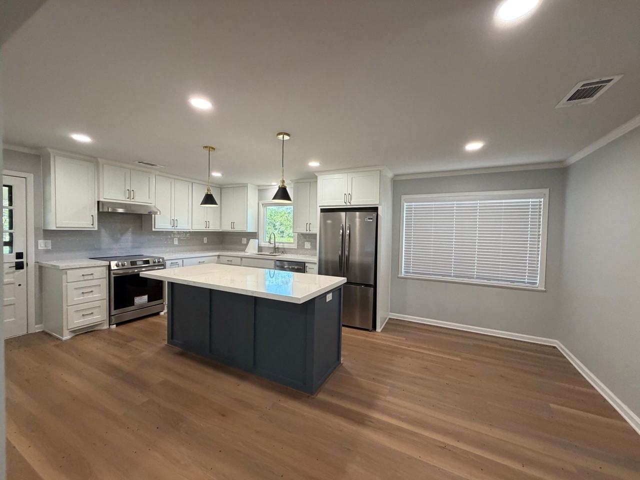 4525 County Road 620 - Photo 2 of 11