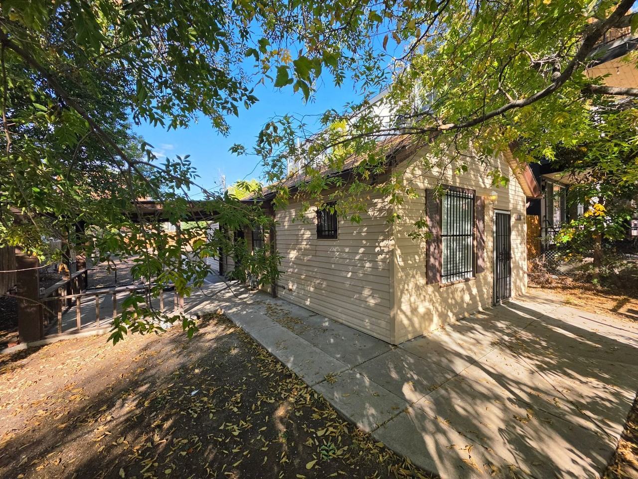 1271 Meade St - Photo 2 of 21