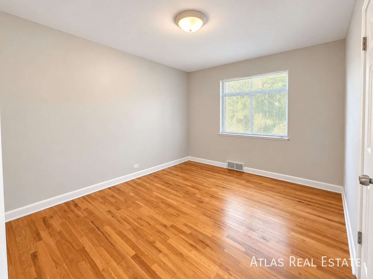 2435 S Corona St - Photo 5 of 46