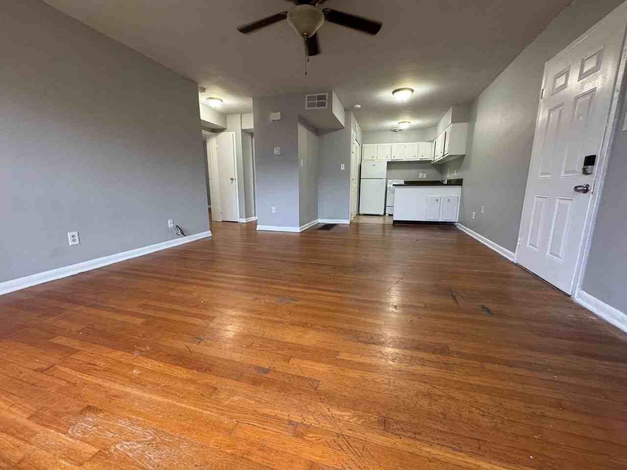 1568 Alexandria Dr #5B - Photo 3 of 16