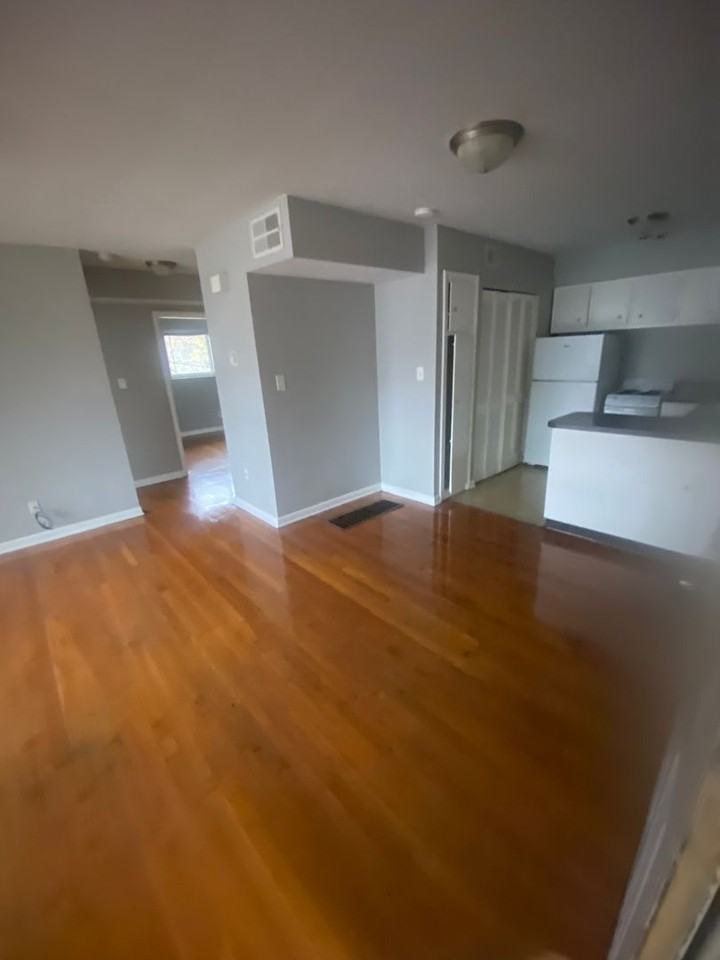 1568 Alexandria Dr #5B - Photo 4 of 16