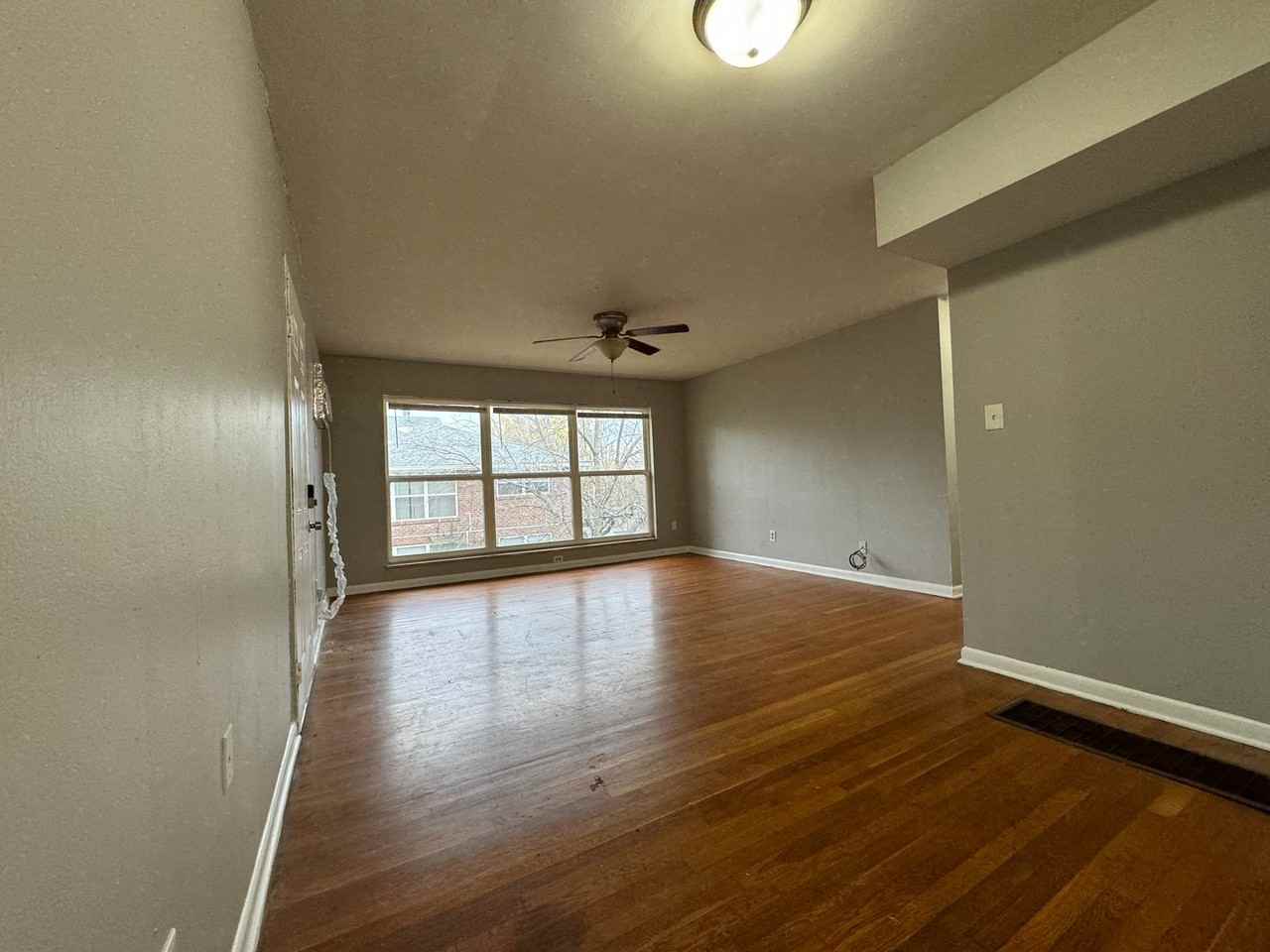 1568 Alexandria Dr #5B - Photo 5 of 16