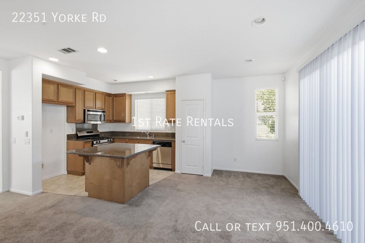 22351 Yorke Rd - Photo 4 of 12