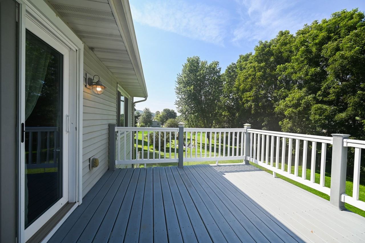 740 Arrowhead Blvd - Photo 5 of 49