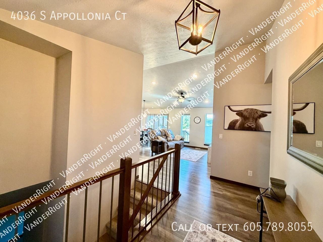 4036 S Appollonia Ct - Photo 2 of 32