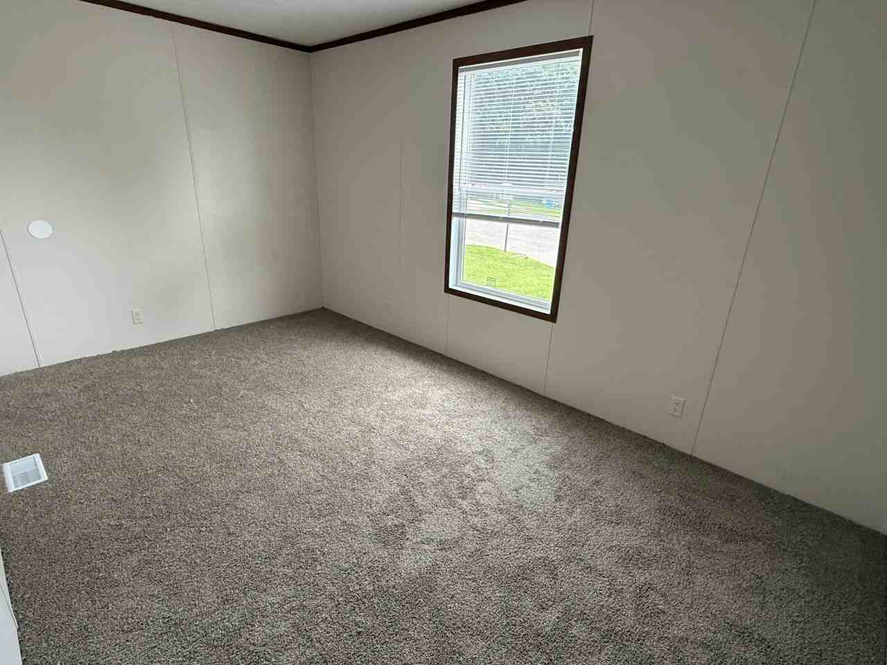 241 Birdsall Dr E - Photo 7 of 8