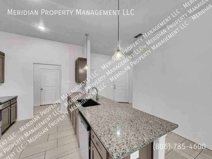 5825 Urbana Pl - Photo 6 of 31