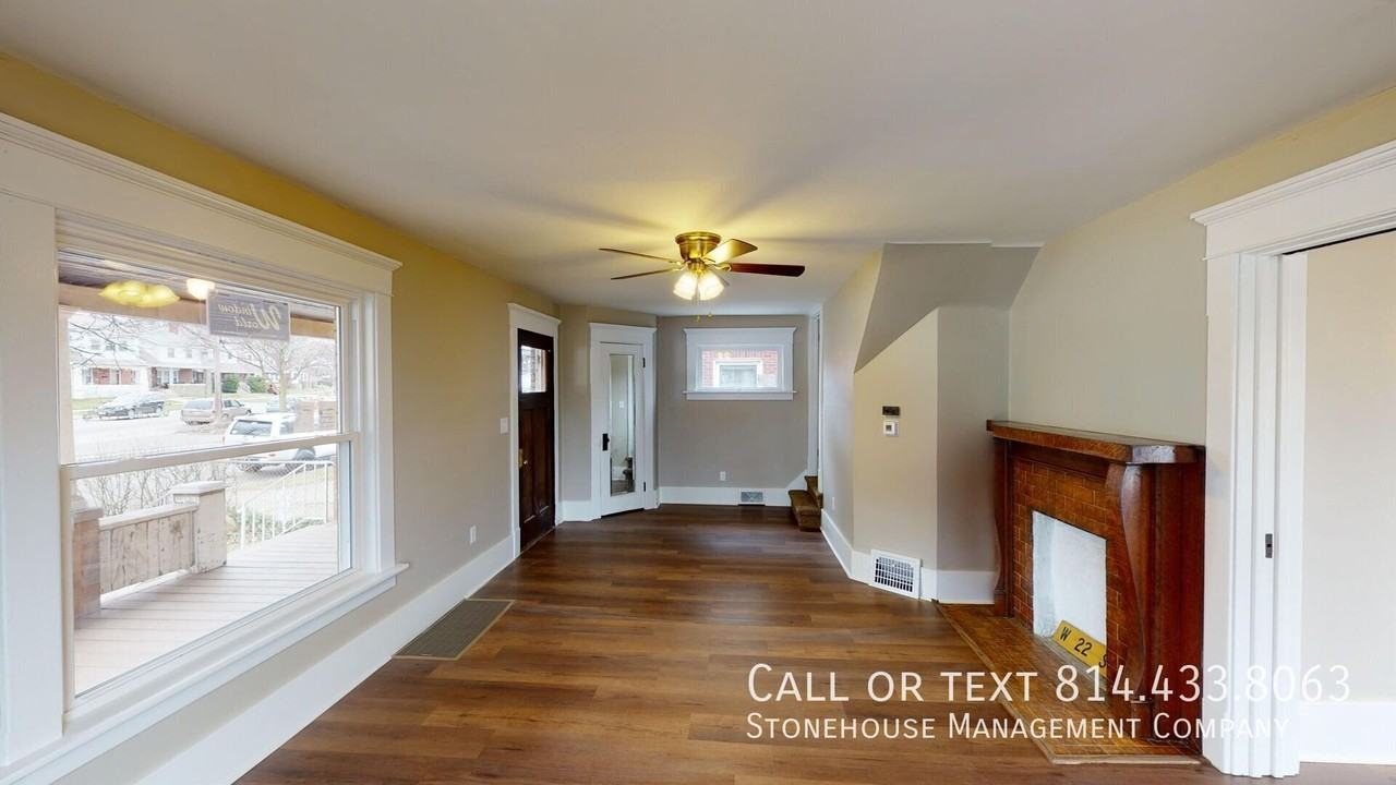 1104 W 23rd St - Photo 6 of 30