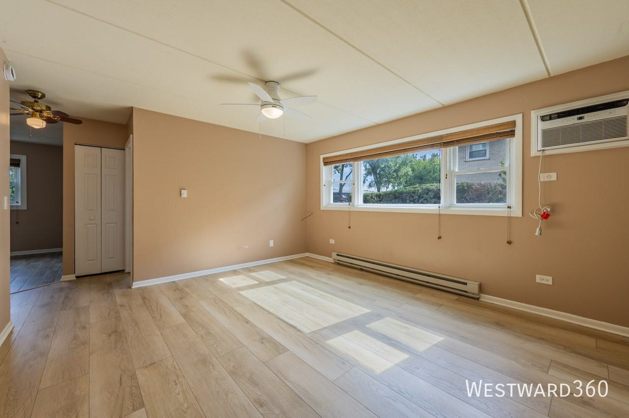 9907 W 58th St #2 - Photo 6 of 11