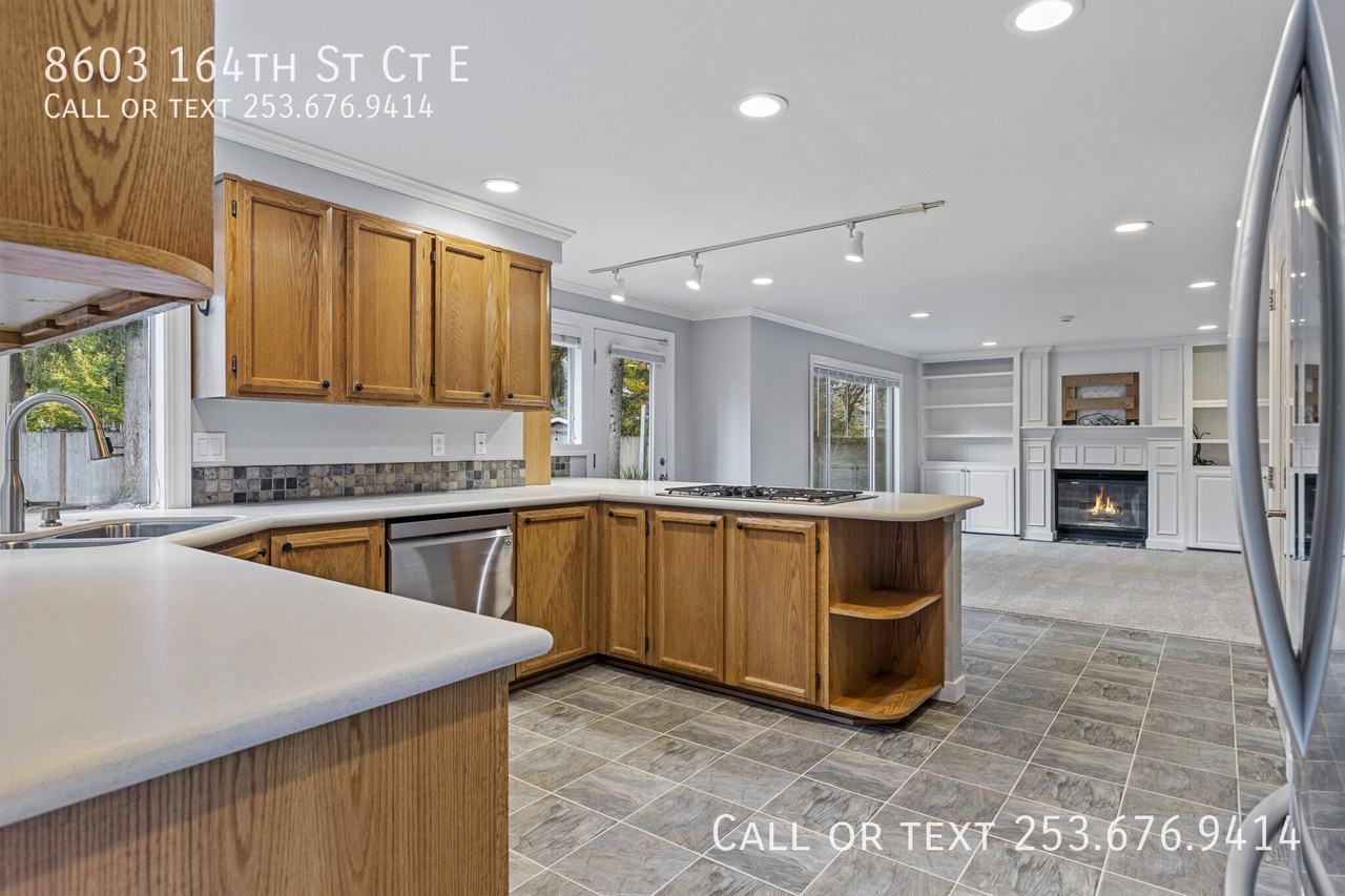 8603 164th Street Ct E - Photo 4 of 28