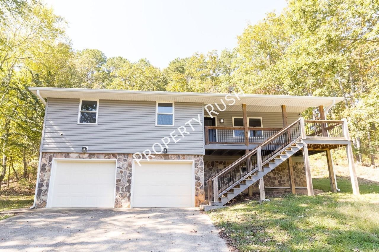 8735 Hidden Branches Rd - Photo 2 of 27