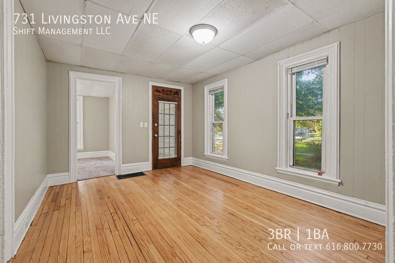 731 Livingston Ave Ne - Photo 5 of 13
