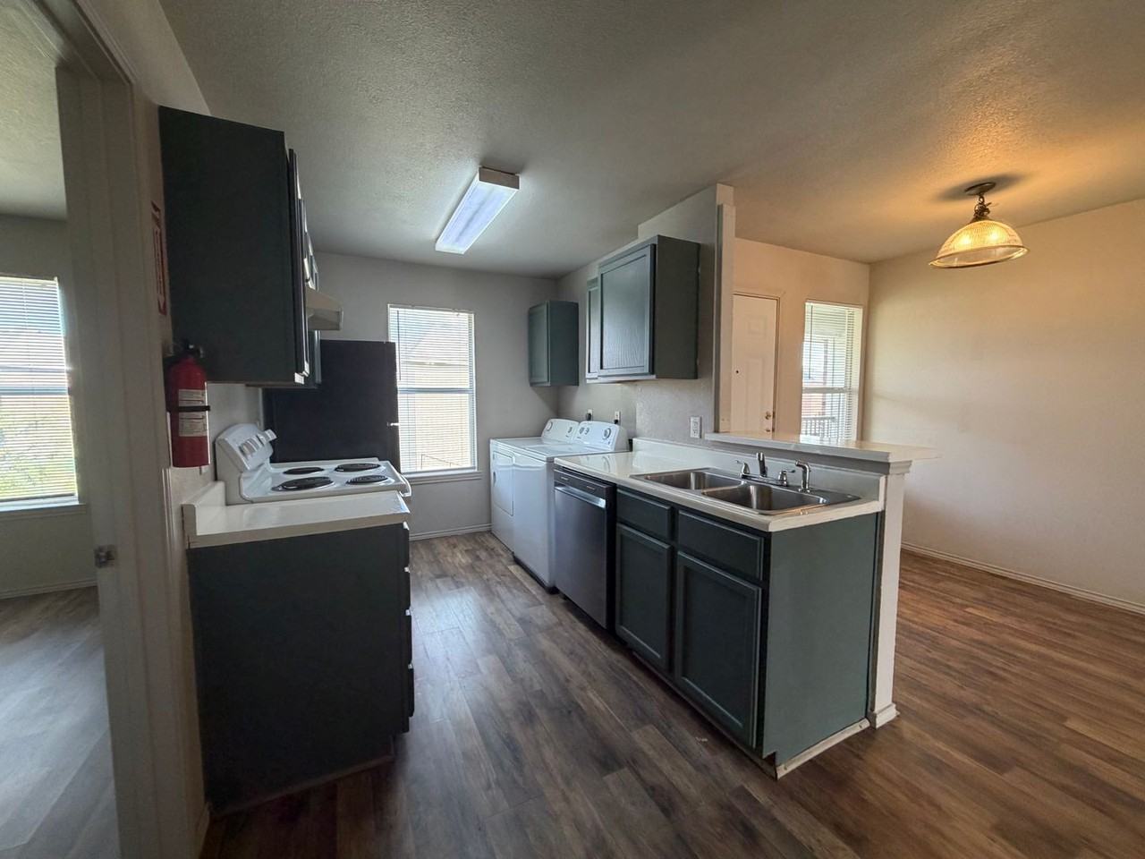 5705 Greengate Dr #C - Photo 3 of 11
