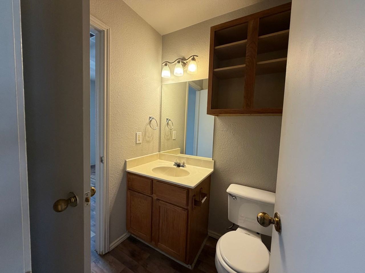 5705 Greengate Dr #C - Photo 6 of 11