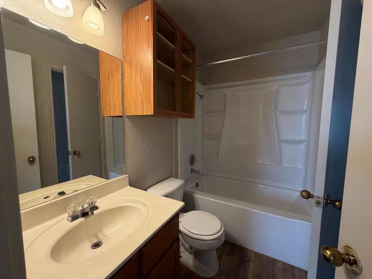 5705 Greengate Dr #C - Photo 7 of 11