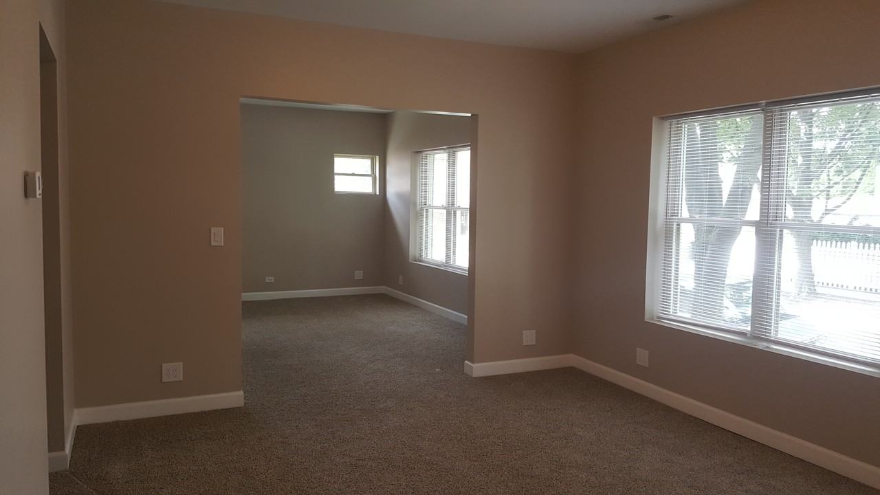 5357 W Leland Ave #1R - Photo 5 of 28