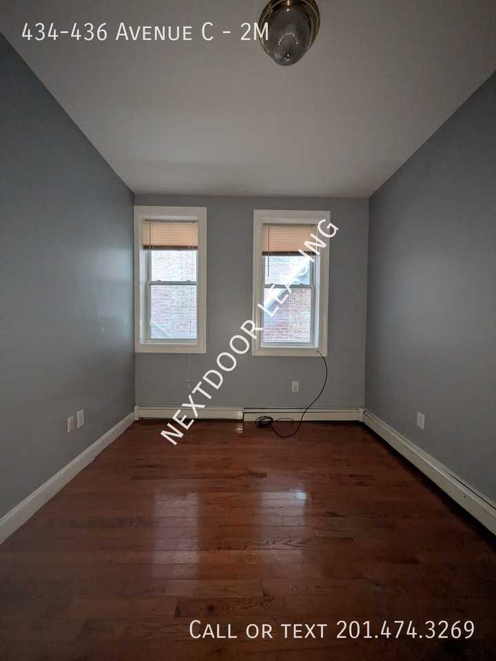 434 Avenue C #2M - Photo 4 of 4