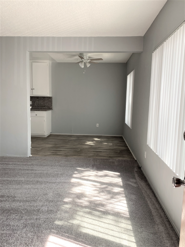 319 N Bush St - Photo 2 of 2