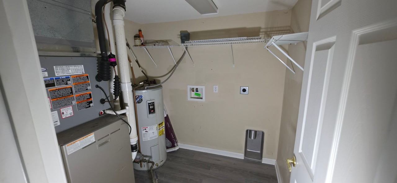 7027 Lark Meadow Run - Photo 4 of 28