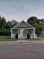 featured image of 701 Walker Ave