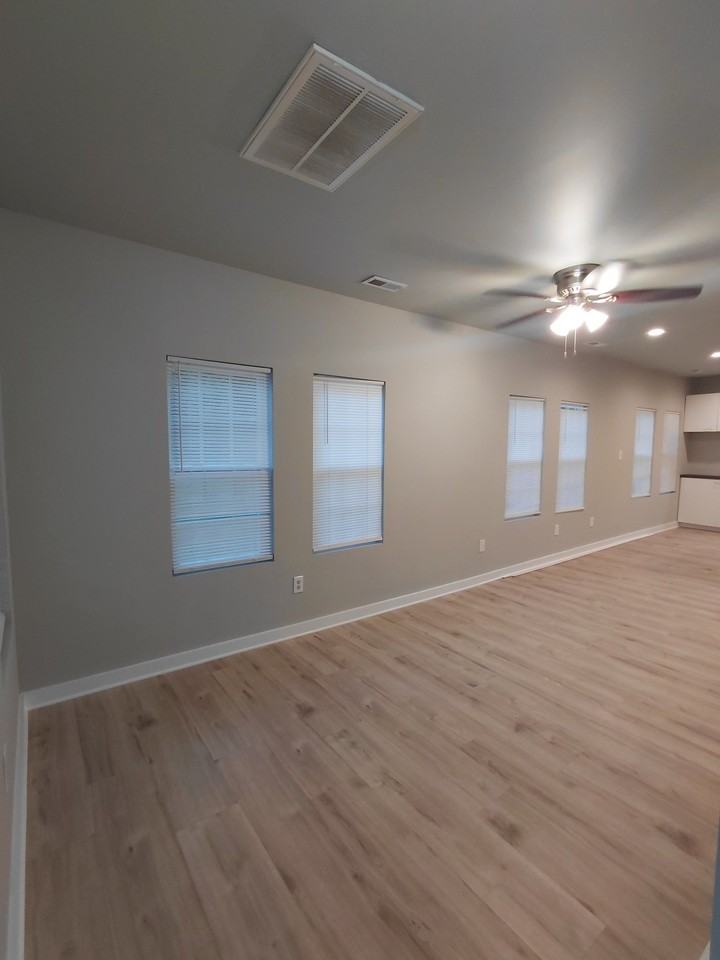 701 Walker Ave - Photo 4 of 24