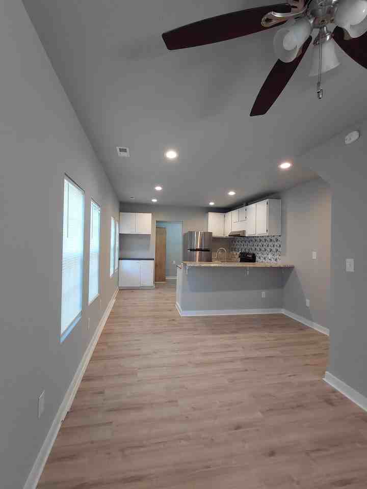 701 Walker Ave - Photo 5 of 24