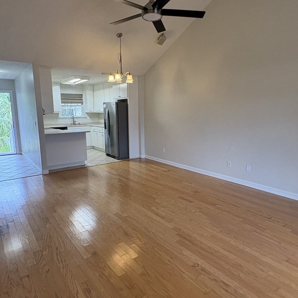 168 Drew Cir - Photo 6 of 14
