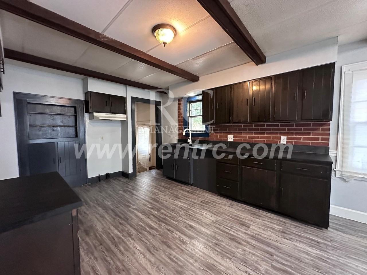 1317 N Grant St - Photo 3 of 21